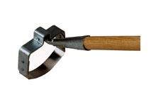 Ratissoir oscillant - Acier tremp�, galvanis�, 30 mm, riv�e, 125mm, avec manche 170cm long.